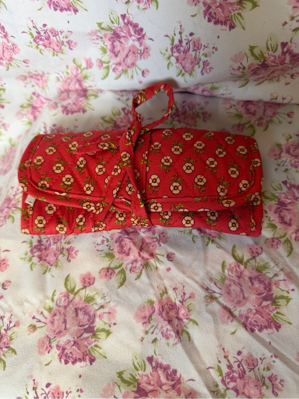 Red Floral Tie-Roll Jewelry or Brush Organizer